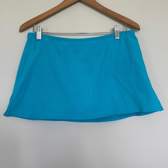 Lands' End Other - Lands’ End swim Skirt Sz 10P EUC